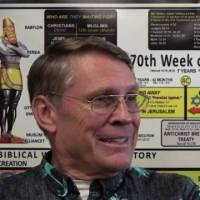 Dr. Kent Hovind (God Vs Evolution)